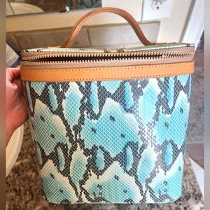 Consuela Slim Train Case